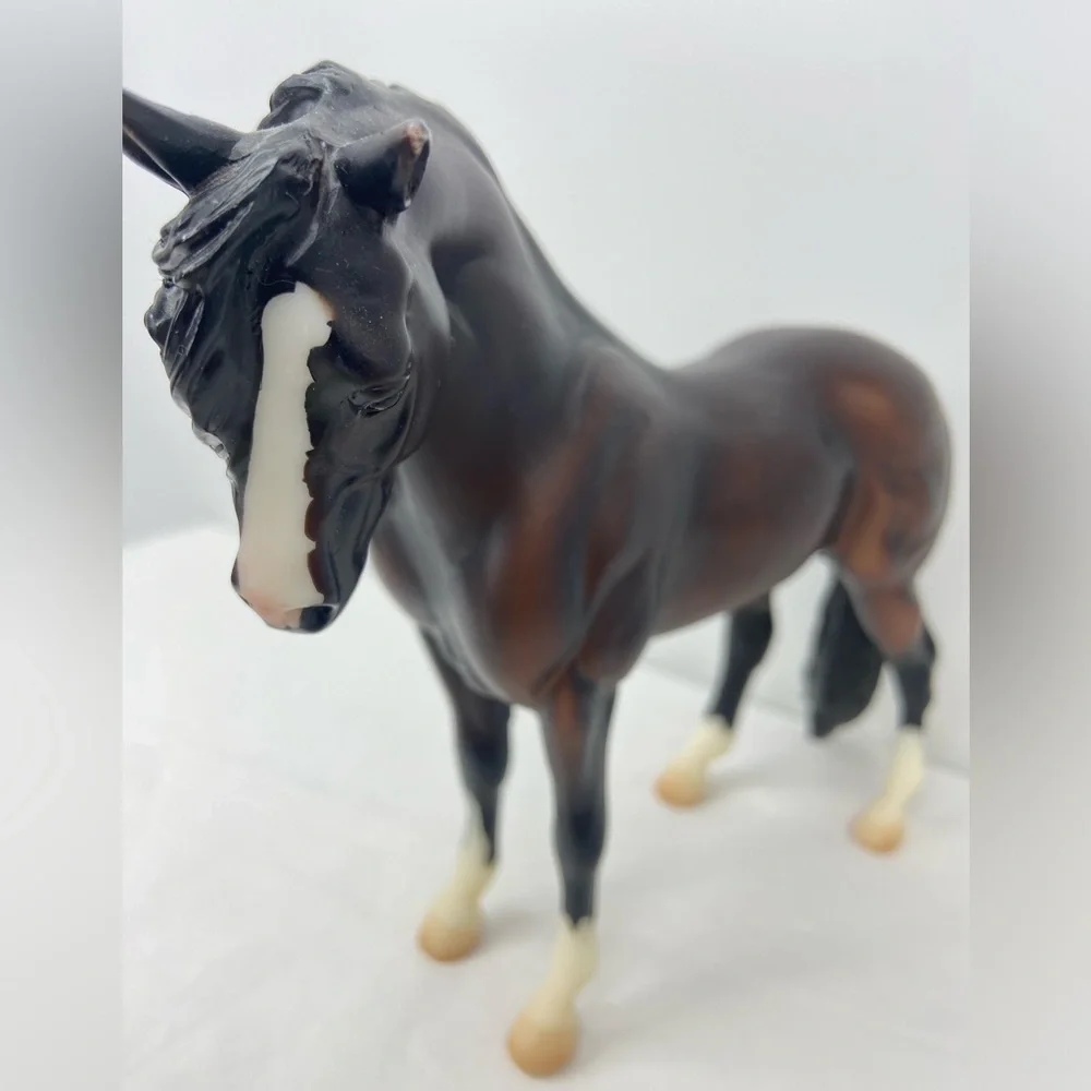 Breyer Model #707 Cefnoakpark Bouncer Retired‎ 2008